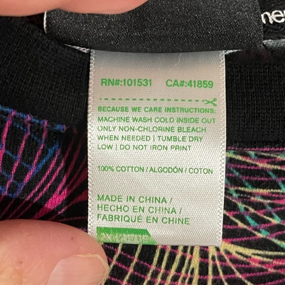 Men’s LRG logo black with multi colored tropical print short sleeve t-shirt 2X - Picture 5 of 5